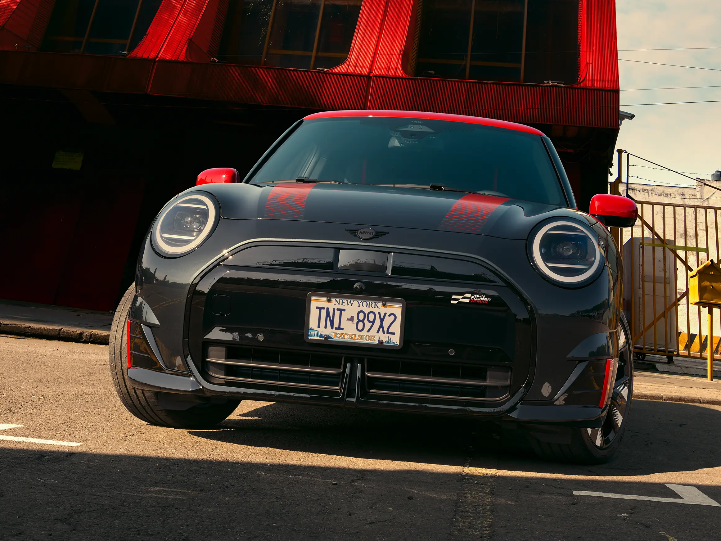 MINI John Cooper Works – stranski pogled na J01 JCW