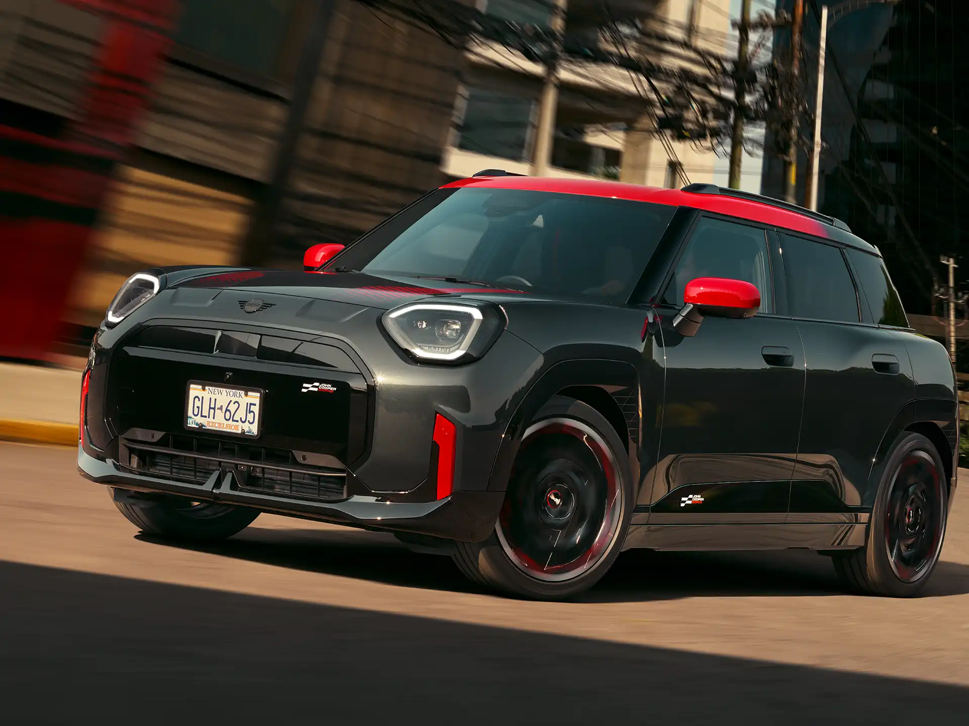 MINI John Cooper Works – stranski pogled na J05 JCW