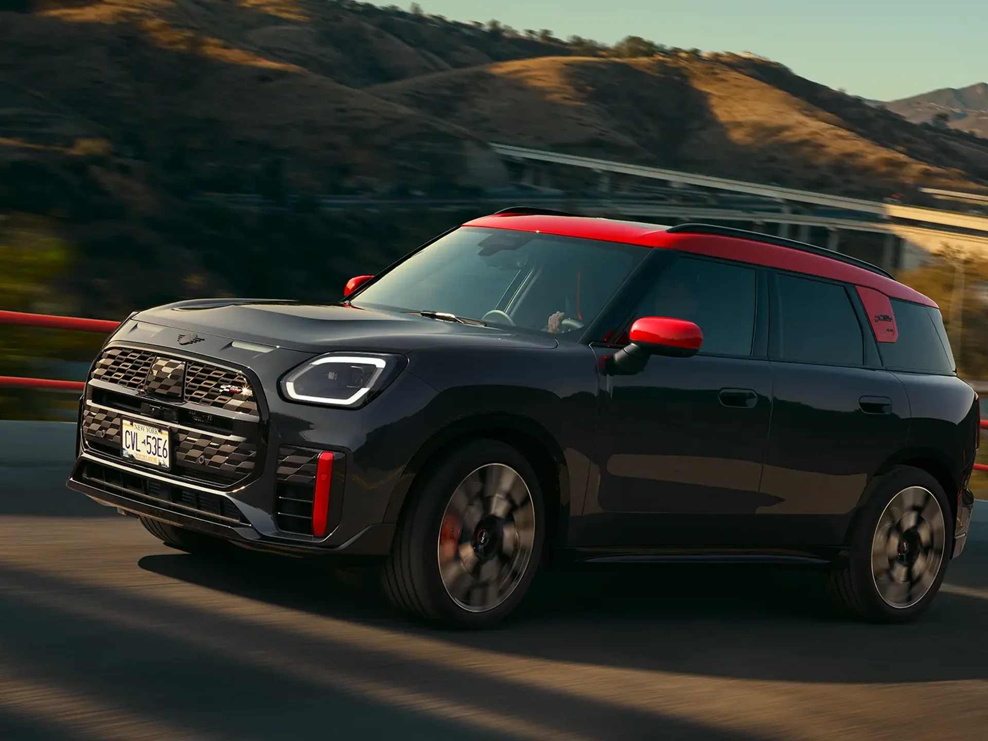 MINI John Cooper Works – stranski pogled na U25 JCW